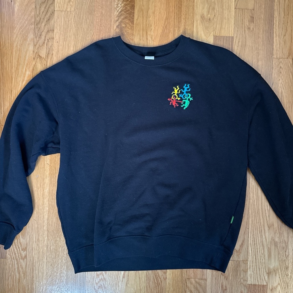 Black UNIQLO Crewneck with Keith Haring design